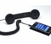 old-school handset works great with mobile phones