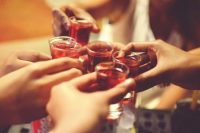 This is How Many College Students Drink Alcohol and Smoke Pot