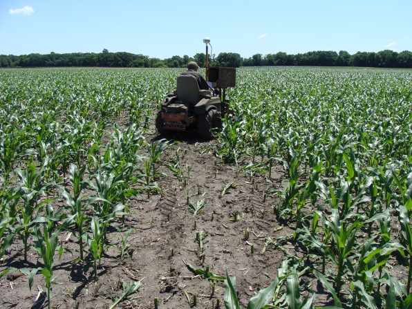 Inside The Surprisingly High-Tech World Of Corn Mazes | DeviceDaily.com