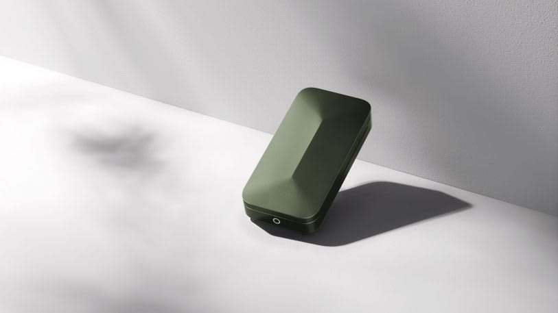 Keep your legal weed secure and private with this portable biometric smart safe | DeviceDaily.com