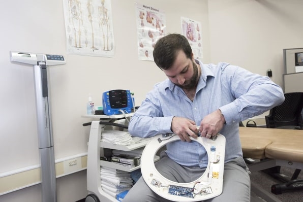 This smart toilet seat monitors your heart health through your gluteus maximus | DeviceDaily.com