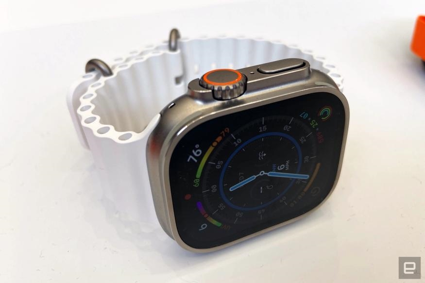 The Apple Watch Ultra is almost $100 off right now | DeviceDaily.com