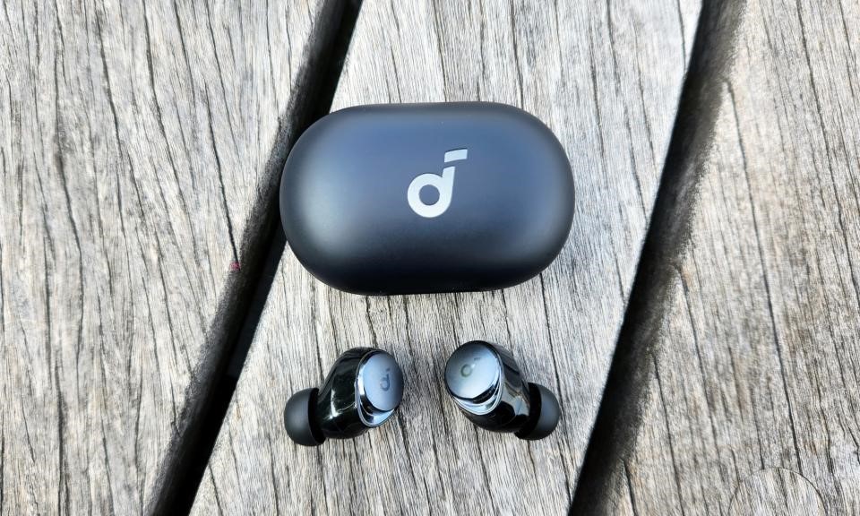 Anker's Soundcore Space A40 wireless earbuds are back down to $49 right now | DeviceDaily.com