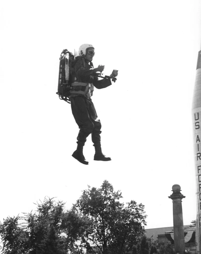 Don’t call it a jet pack: Here’s how the Pentagon is finally getting troops to fly | DeviceDaily.com