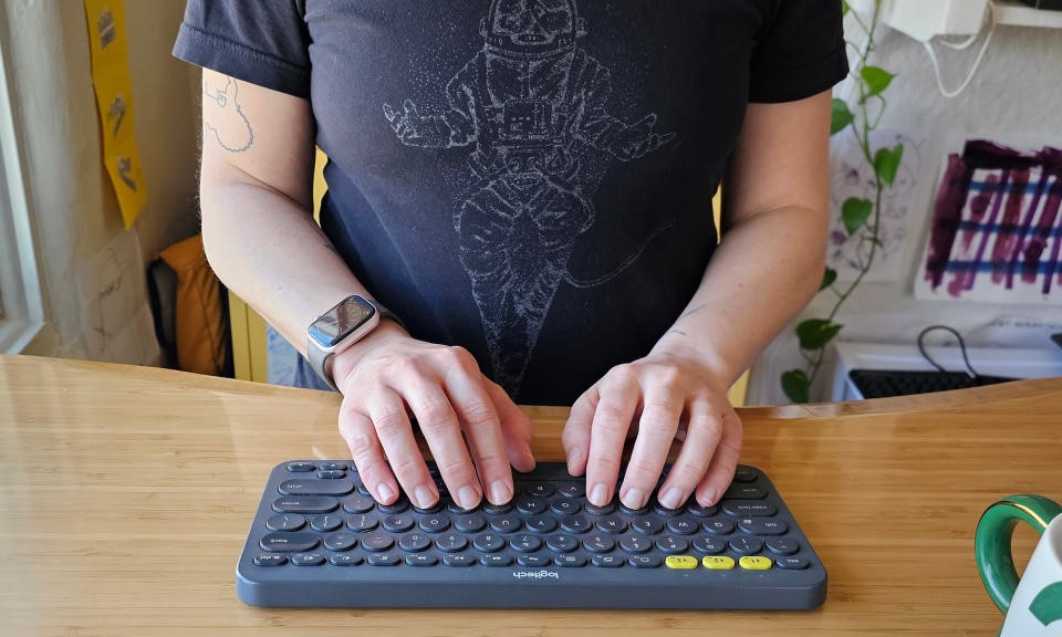 The best ergonomic keyboards for 2024 | DeviceDaily.com