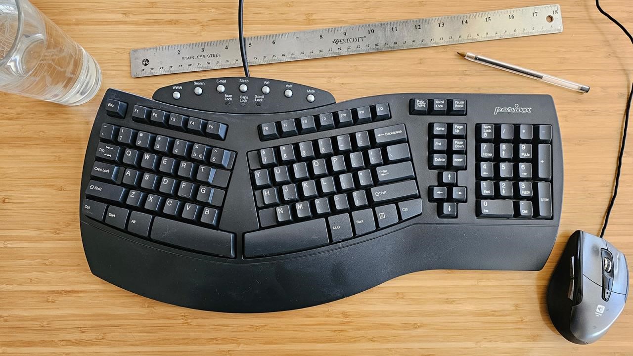 The best ergonomic keyboards for 2024 | DeviceDaily.com