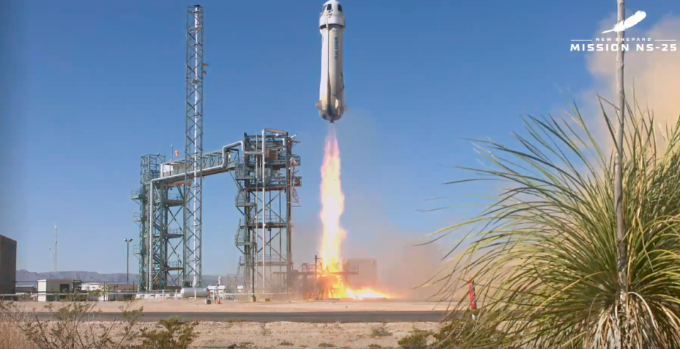 Blue Origin successfully sends tourists to the edge of space again after a long hiatus | DeviceDaily.com