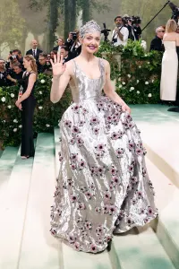 The Met Gala celebrated flowers. It forgot about the environment | DeviceDaily.com