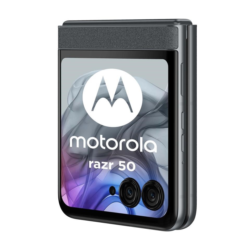 Motorola’s 2024 Razr lineup may include a bigger cover screen for the budget model | DeviceDaily.com