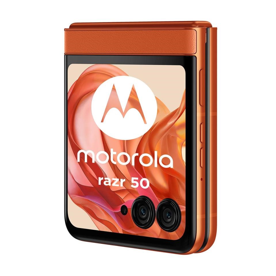 Motorola’s 2024 Razr lineup may include a bigger cover screen for the budget model | DeviceDaily.com