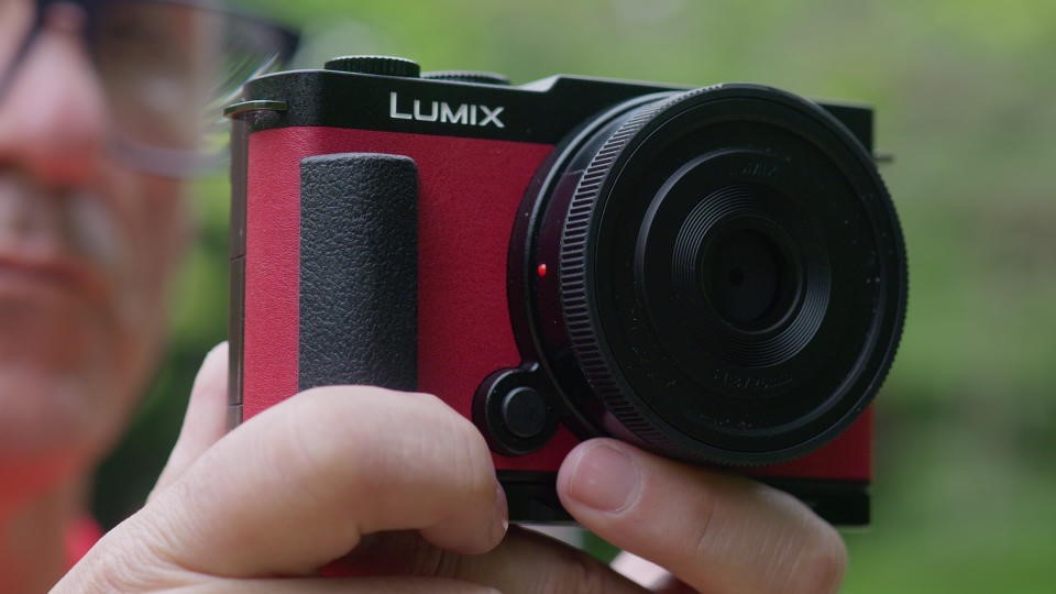 Panasonic S9 hands-on: A powerful creator camera with a patented LUT simulation button | DeviceDaily.com