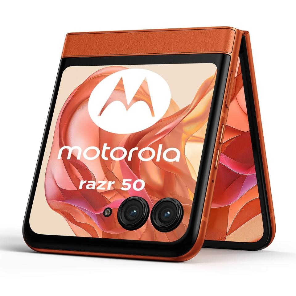 Motorola’s 2024 Razr lineup may include a bigger cover screen for the budget model | DeviceDaily.com