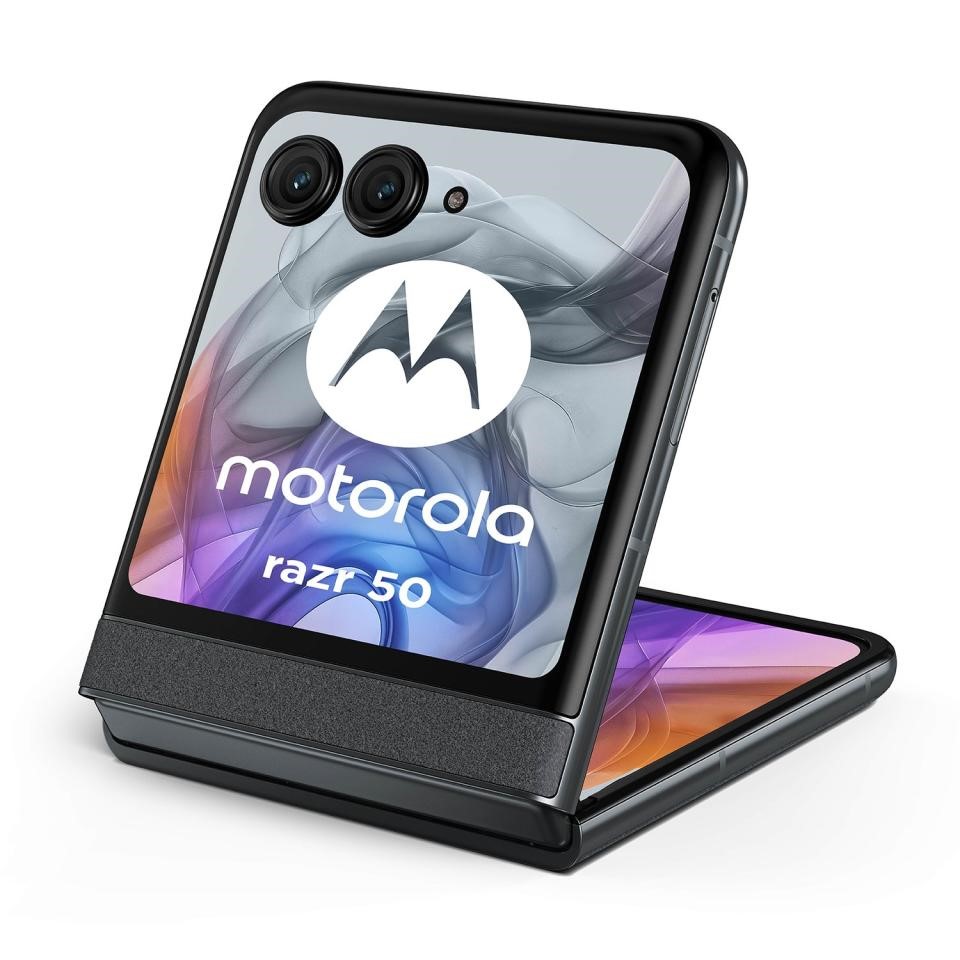 Motorola’s 2024 Razr lineup may include a bigger cover screen for the budget model | DeviceDaily.com