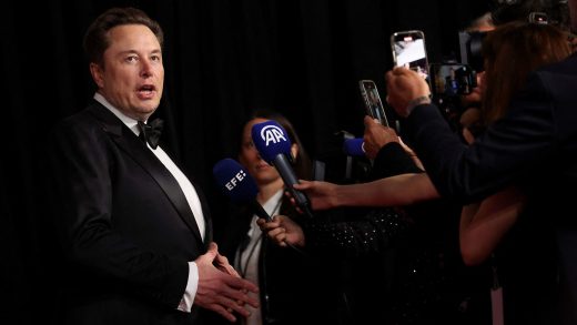 Teslas’s largest shareholder voted in favor of Musk’s $56B pay package