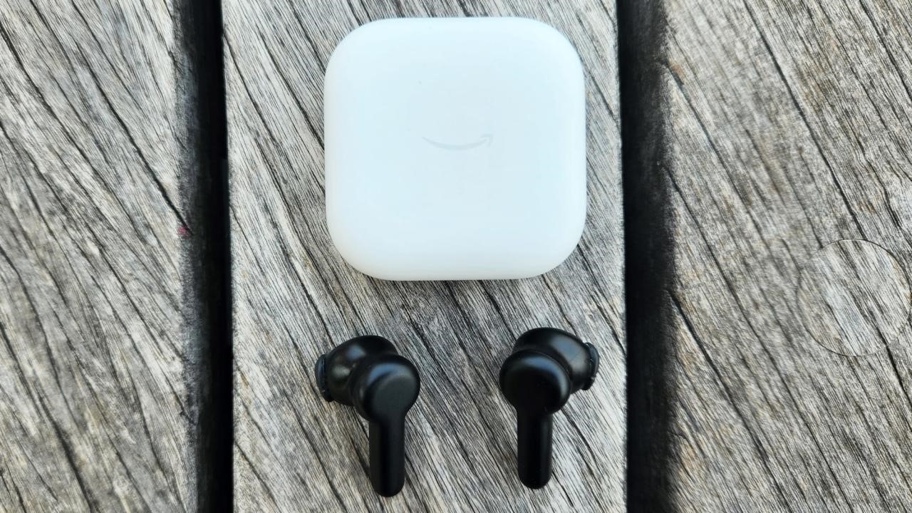 The best budget wireless earbuds for 2024 | DeviceDaily.com