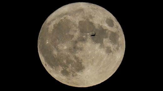 Scientists discover a moon cave that could be a shelter for future astronauts