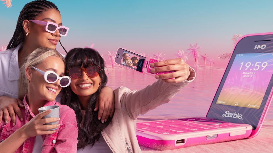 The retro Barbie flip phone arrives in October, only 15 months after the movie | DeviceDaily.com