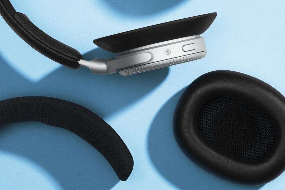 Bang  and  Olufsen debuts the $1,549 Beoplay H100 headphones | DeviceDaily.com