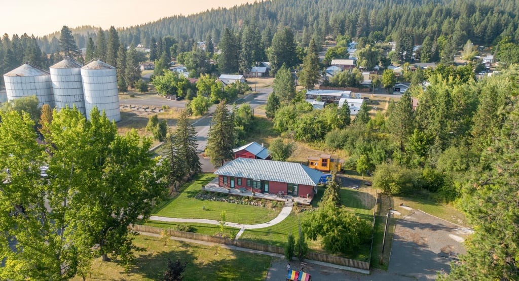 How a derelict train car in Idaho became one of Airbnb’s most interesting rentals | DeviceDaily.com