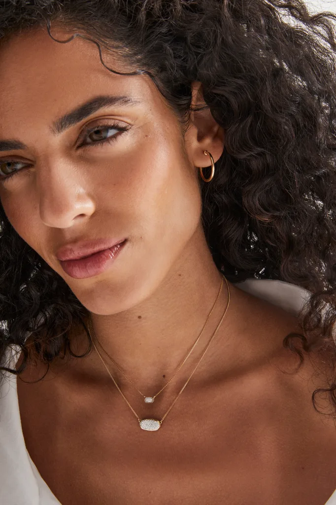 How popular is Kendra Scott’s Elisa necklace? Enough to sell one every minute | DeviceDaily.com