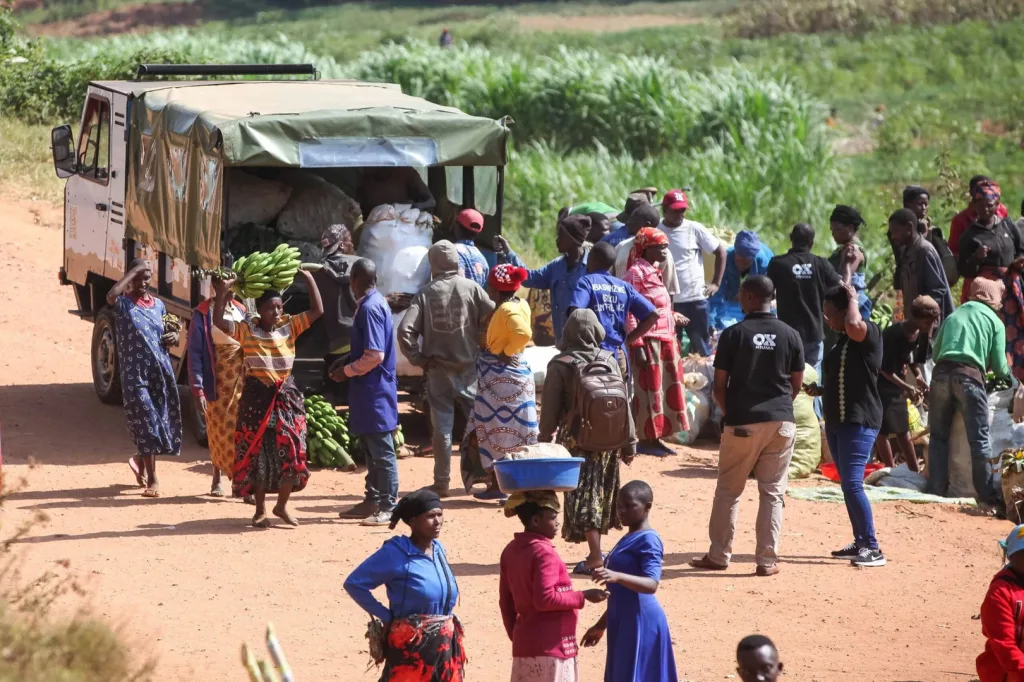 How these simple electric trucks are helping Rwandan farmers boost their profits | DeviceDaily.com