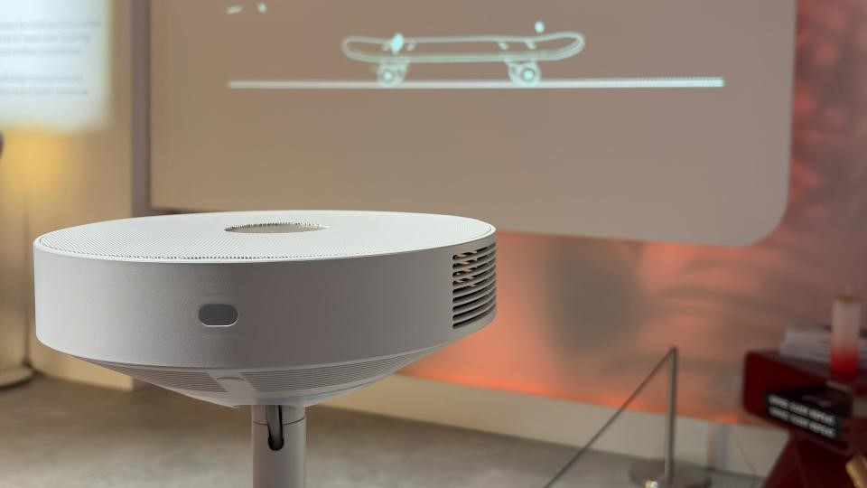 CES 2025: LG's Swiss-army-knife projector hides in plain sight | DeviceDaily.com