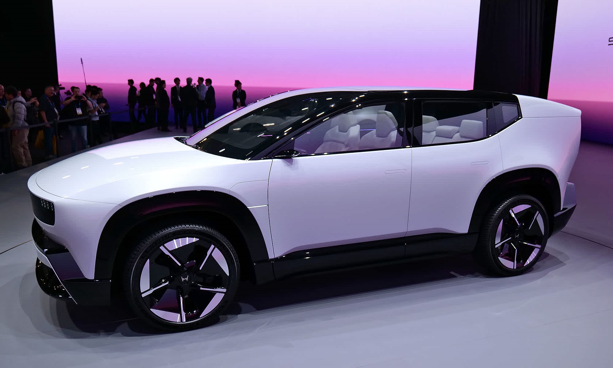 A closer look at the slick Honda 0 SUV and Saloon prototypes at CES 2025 | DeviceDaily.com