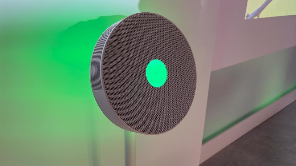 CES 2025: LG's Swiss-army-knife projector hides in plain sight | DeviceDaily.com