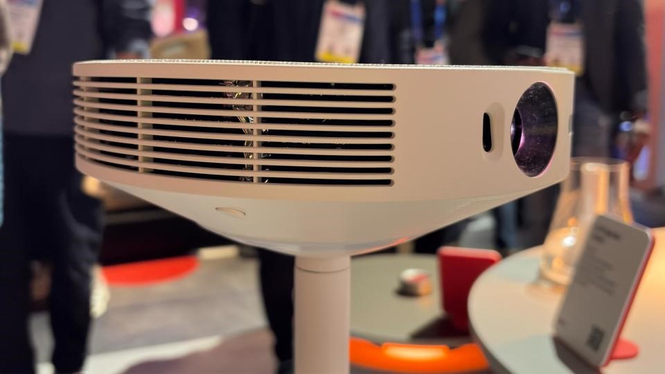 CES 2025: LG's Swiss-army-knife projector hides in plain sight | DeviceDaily.com