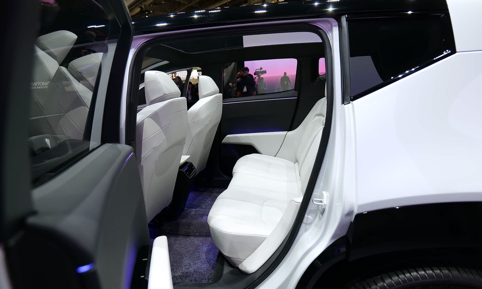 A closer look at the slick Honda 0 SUV and Saloon prototypes at CES 2025 | DeviceDaily.com